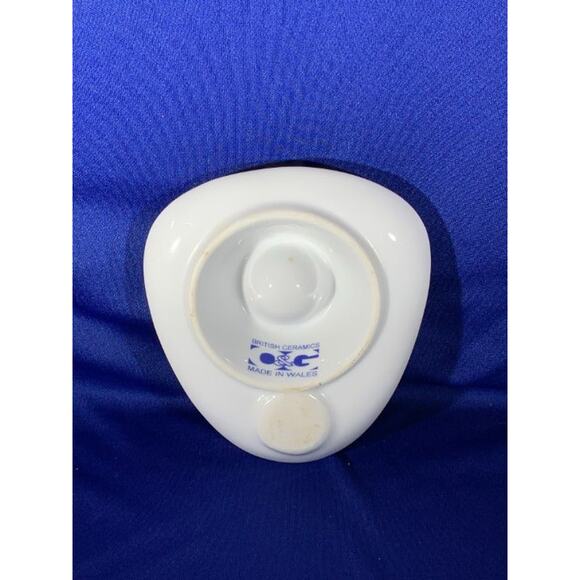 British Ceramics O & G Unique Porcelain Egg Dish - Picture 6 of 7